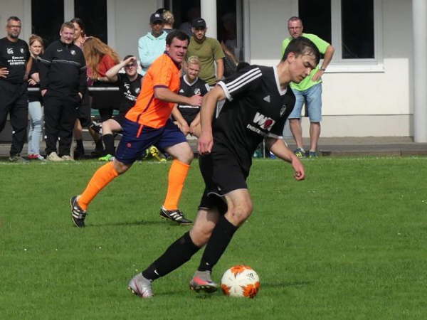 FC Bechtelsberg - SV Leusel II  1-2  12