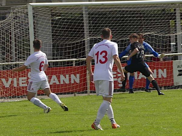 FC Ederbergland II - SV Leusel  0-3  25