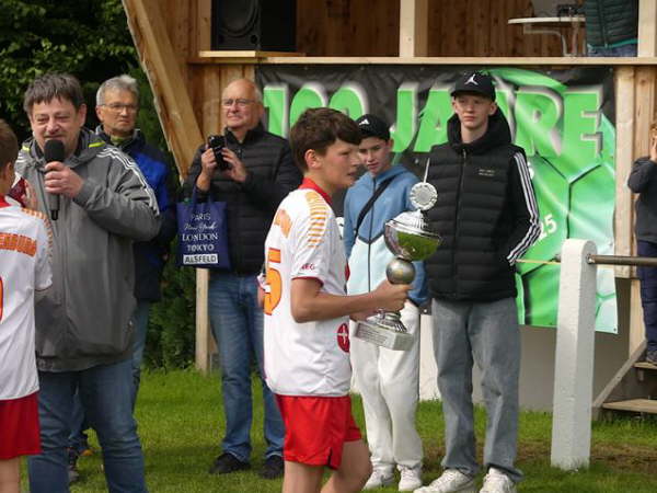JSG Ohmtal-Vogelsberg - SV Altenburg  1-2  08