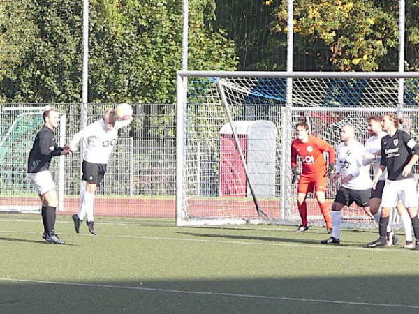 MTV 1846 Gieen - SV Leusel  0-3  15