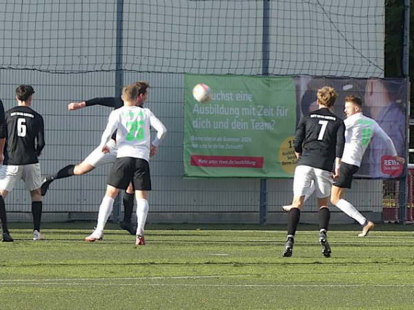 MTV 1846 Gieen - SV Leusel  0-3  15