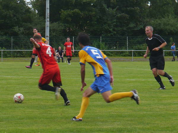 SF Blau-Gelb Marburg - SV Leusel  2-2  30