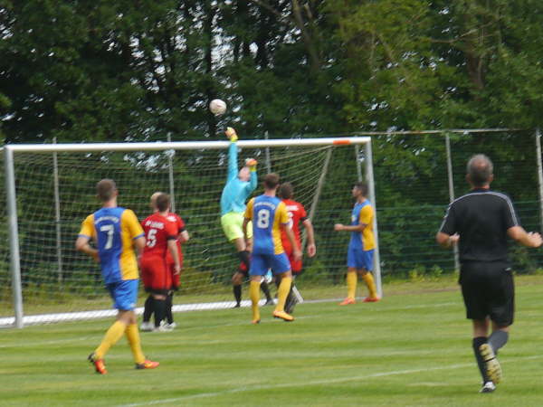 SF Blau-Gelb Marburg - SV Leusel  2-2  30