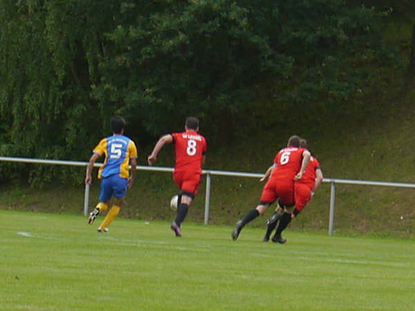 SF Blau-Gelb Marburg - SV Leusel  2-2  30