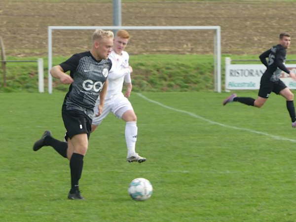 SV Leusel - FC Ederbergland II  0-1  22