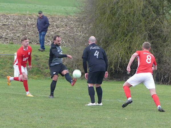 SV Leusel - MTV 1846 Gie�en  0-0  14