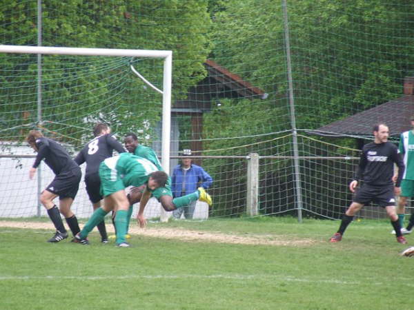 SV Leusel - TSV Klein-Linden 2-2 09