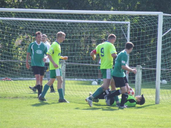 SV Leusel II - VfR Gro�-Felda 4-2 27