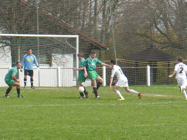 SV Leusel ll - TV-VfR Gro�-Felda 1-1 21