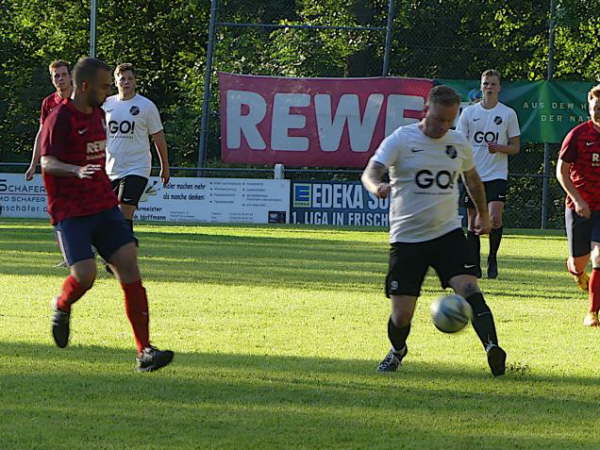 SV Mcke - SV Leusel  2-5  06